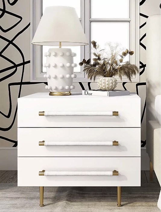 Transitional and mid-century modern nightstands tend to have mid-sized dimensions.